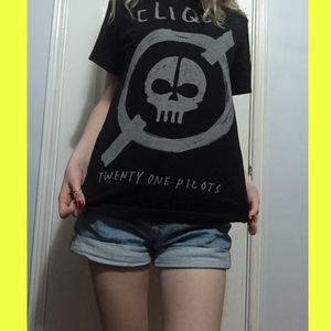 Twenty One Pilots tee